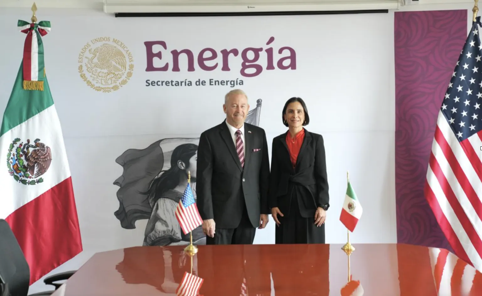 Luz Elena González Escobar se reunió hoy con el embajador de los Estados Unidos